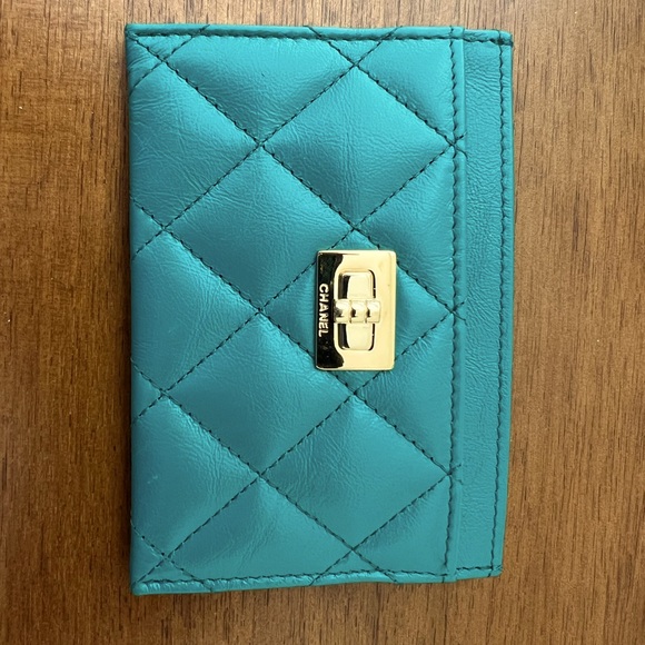 Chanel Quilted Cardholder - Green - Used Once, Like New with Box, Sleeve, Card - Picture 2 of 7
